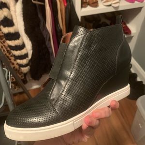 Used twice. Paolo sneaker wedges. Super comfy.